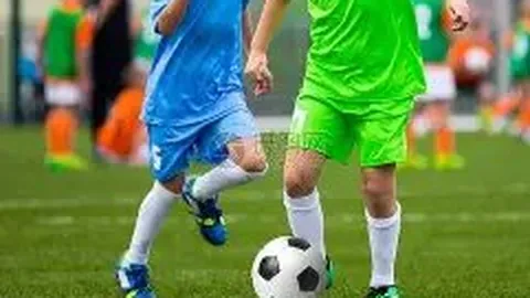 瓦伦西亚胜西班牙人1球，武磊首发出击未果