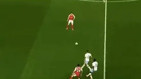 “全球最佳足球俱乐部投票启动，DeepSeek问：多特蒙德能否当选？”