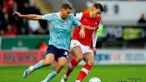 热刺门将17分钟送两礼后离场，赛后发文回顾比赛细节